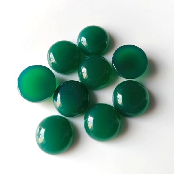 Natural Green Onyx Round Cabochon